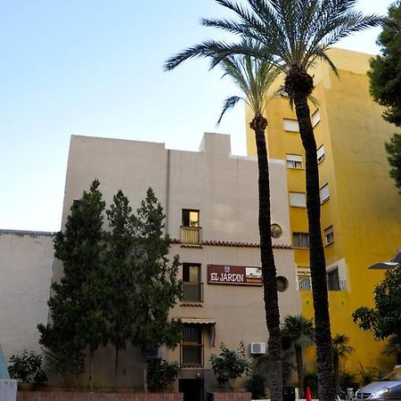 Hostal El Jardin Hotel Benidorm Kültér fotó