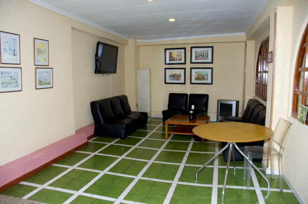 Hostal El Jardin Benidorm Kültér fotó