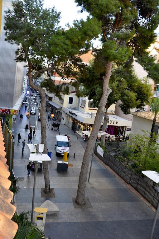Hostal El Jardin Benidorm Kültér fotó