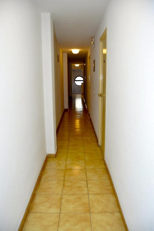 Hostal El Jardin Benidorm Kültér fotó